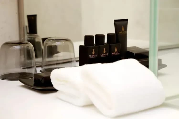 Bathroom amenities