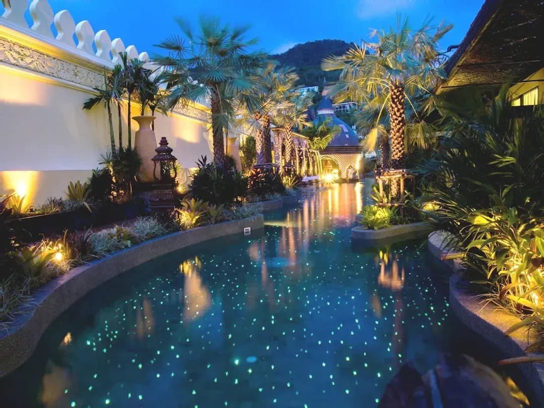 普吉府-薩瓦斯德村