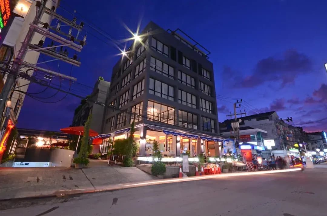 푸켓-랜턴 리조트 패통