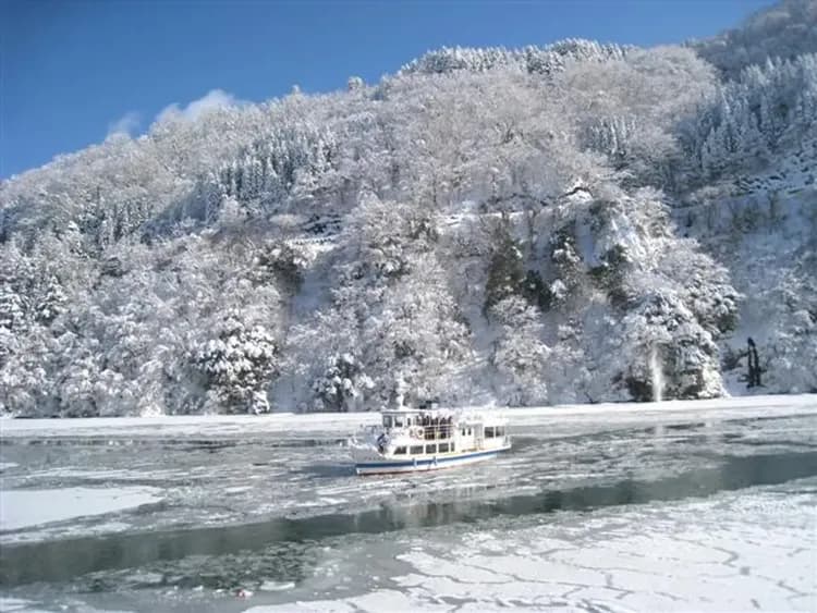 【KHH冬戀北陸】新穗高纜車、合掌村兼六園、牧歌之里戲雪、庄川峽遊覽船五日