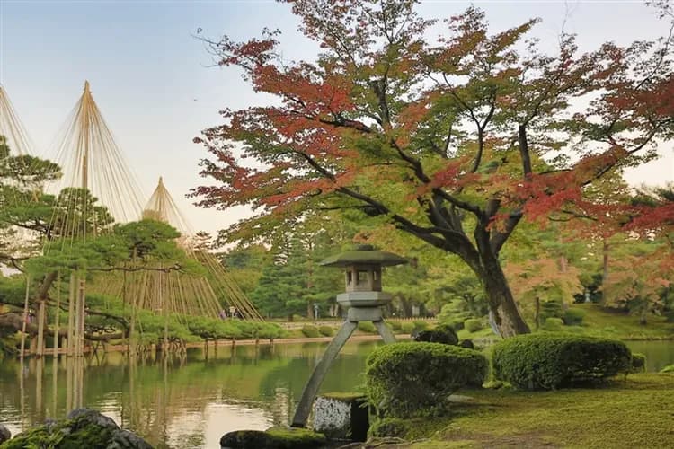 【北陸旅遊5日】住白川鄉一晚-御宿結之庄、新穗高纜車、合掌村、兼六園、最美星巴克、仙貝DIY、兩晚溫泉、名古屋萬怡或希爾頓