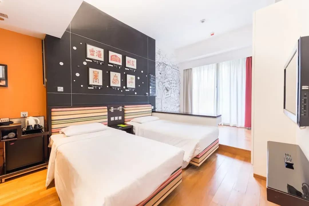 香港島-青年廣場 Y 旅舍