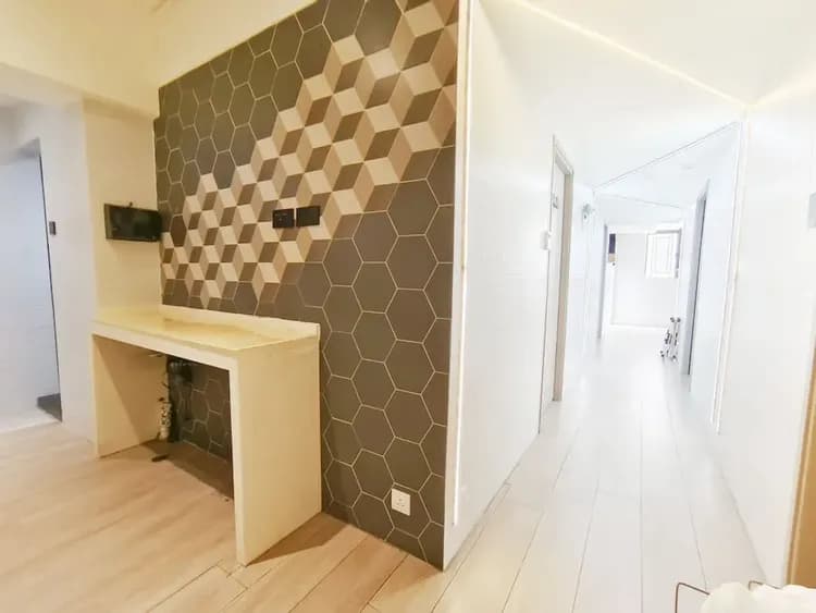 Check-in/check-out kiosk