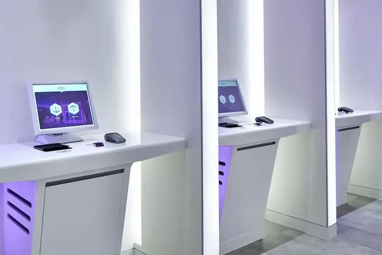 Check-in/check-out kiosk