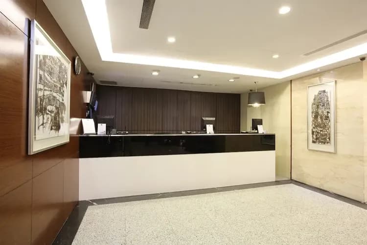 Concierge desk