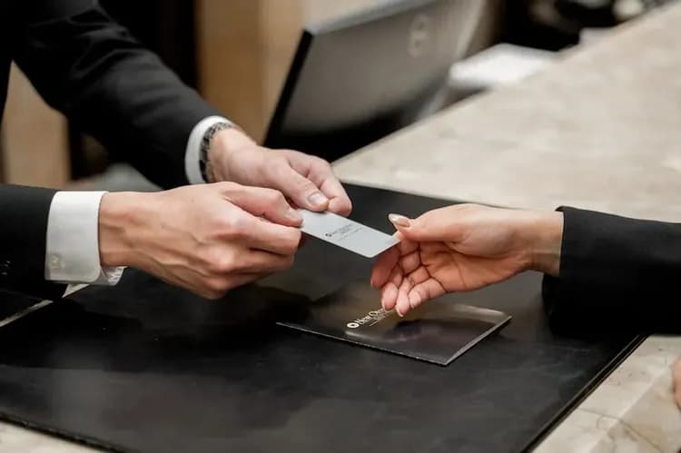 Check-in/check-out kiosk