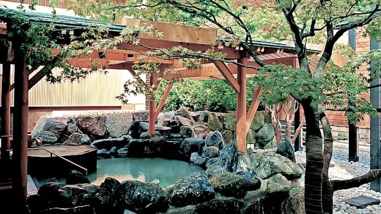 定山溪溫泉 花紅葉｜免費車站接駁/定山源泉公園步行1分-5