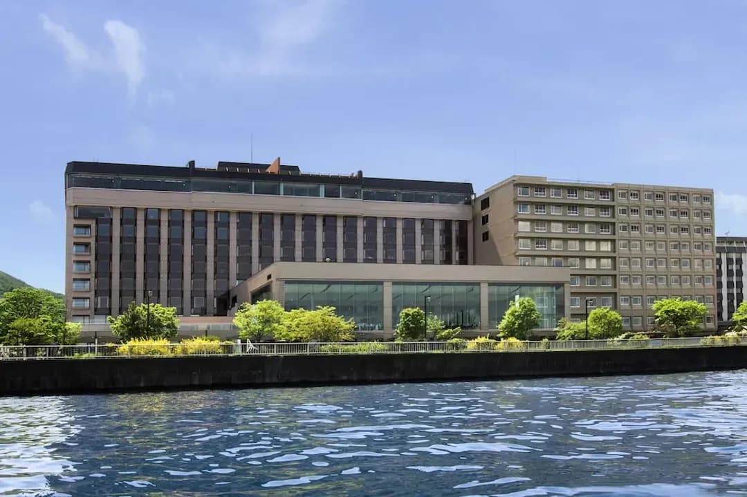 北海道-洞爺湖景乃之風渡假村｜機場&車站付費接送(需預約)/洞爺湖旁