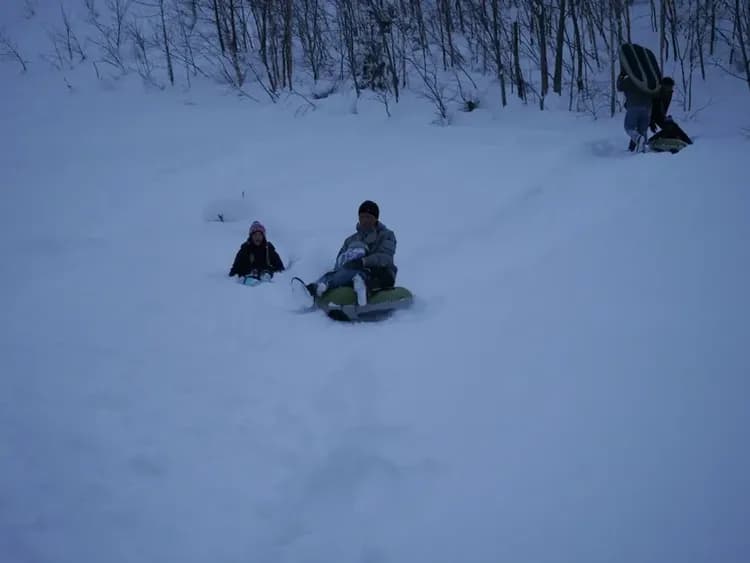 Snow tubing