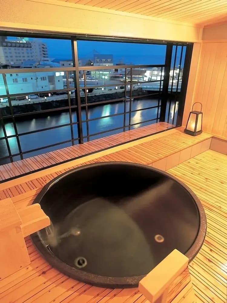 Deep soaking bathtub