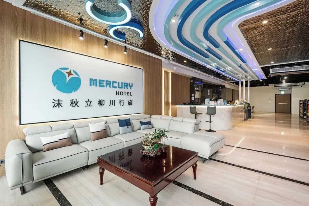 台中市-沫秋立柳川行旅