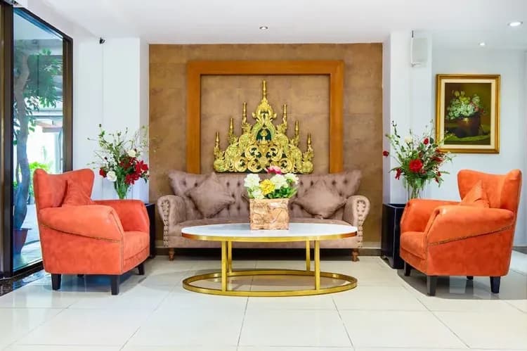 Lobby sitting area