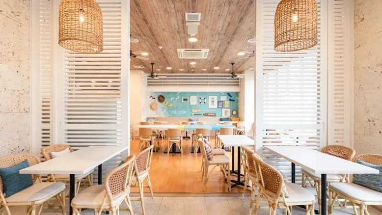 컴포트 인 나하 토마리 포트-11