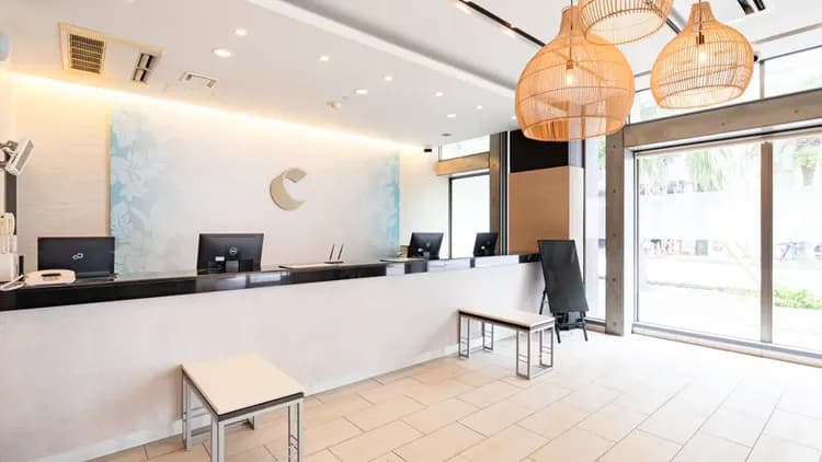 那霸縣廳前康福飯店｜縣廳前站步行4分/國際通步行9分-12