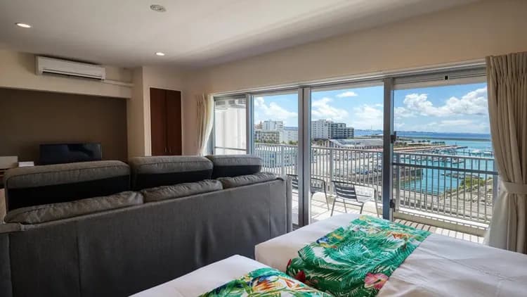 シーサイドコンドミニアム ラナ北谷-5