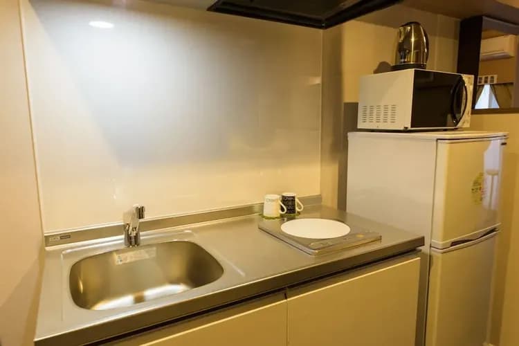 Private kitchenette
