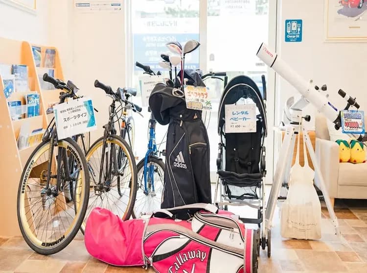 Check-in/check-out kiosk