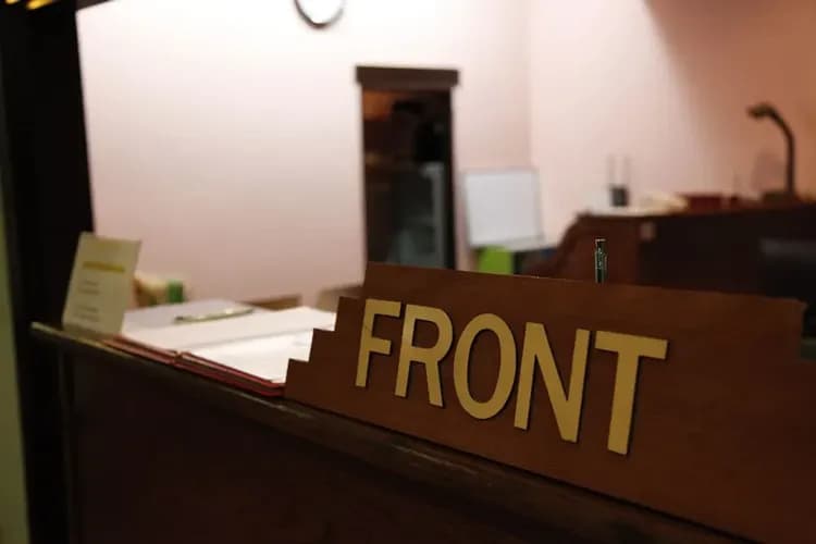 Concierge desk