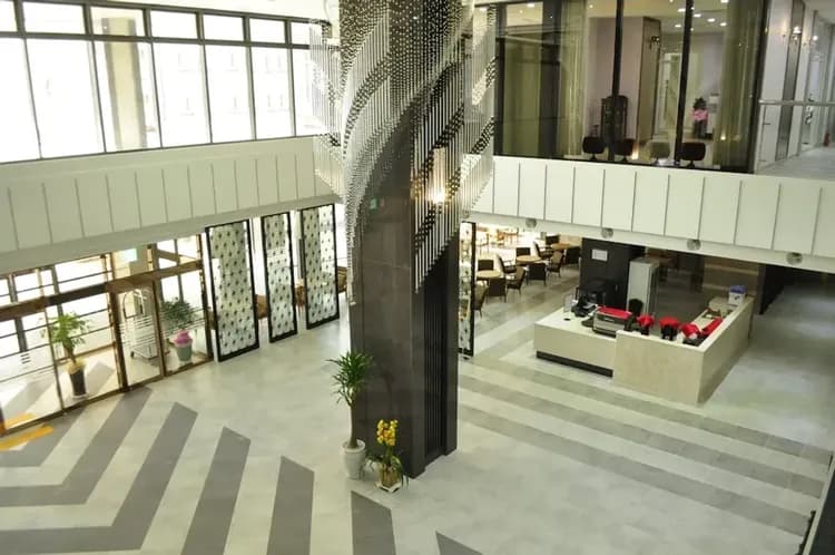 Check-in/check-out kiosk