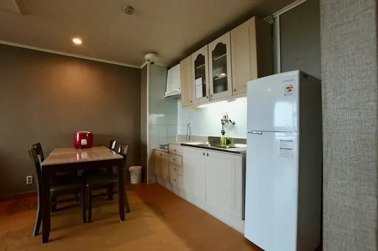 Private kitchenette
