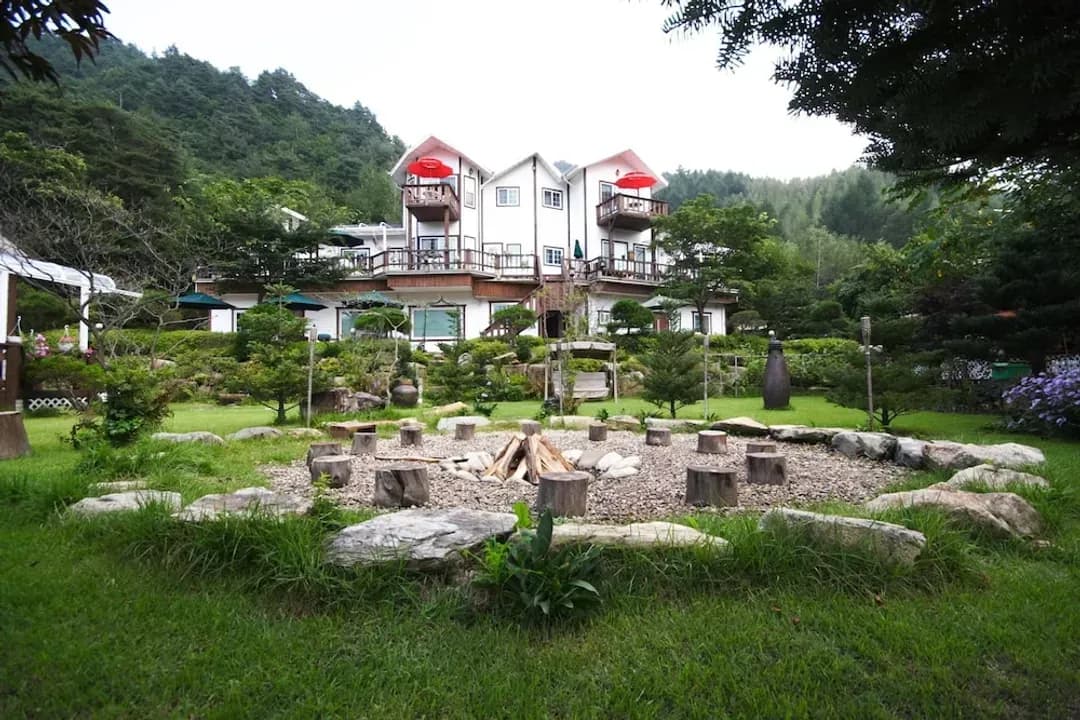 강원도-별이빛나는밤에 펜션
