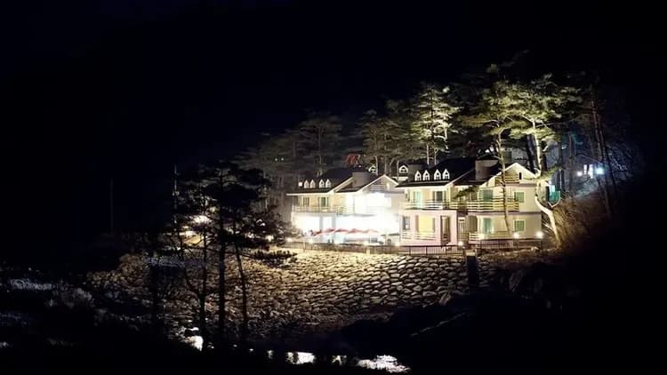 Front of property - evening/night