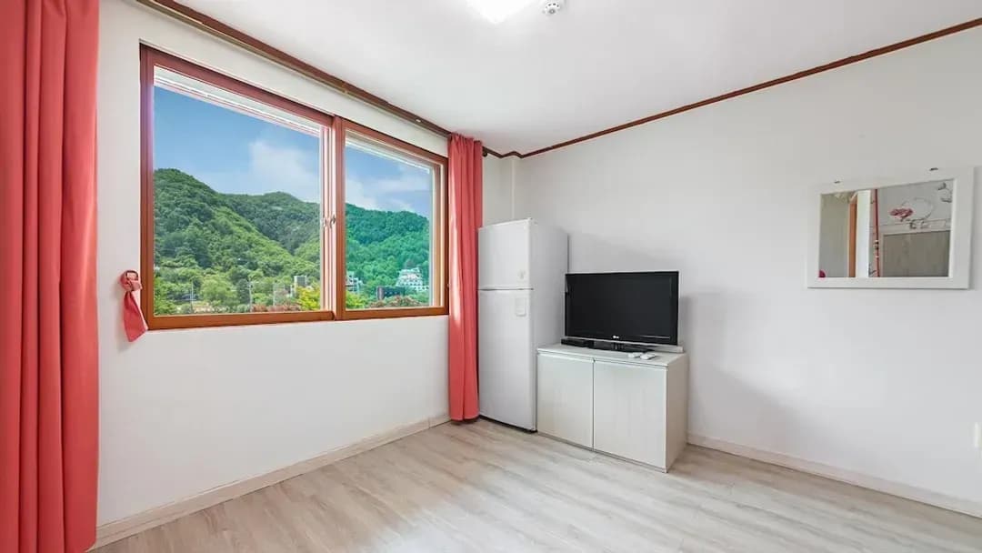 江原道-Gangchon Chocolate World Pension