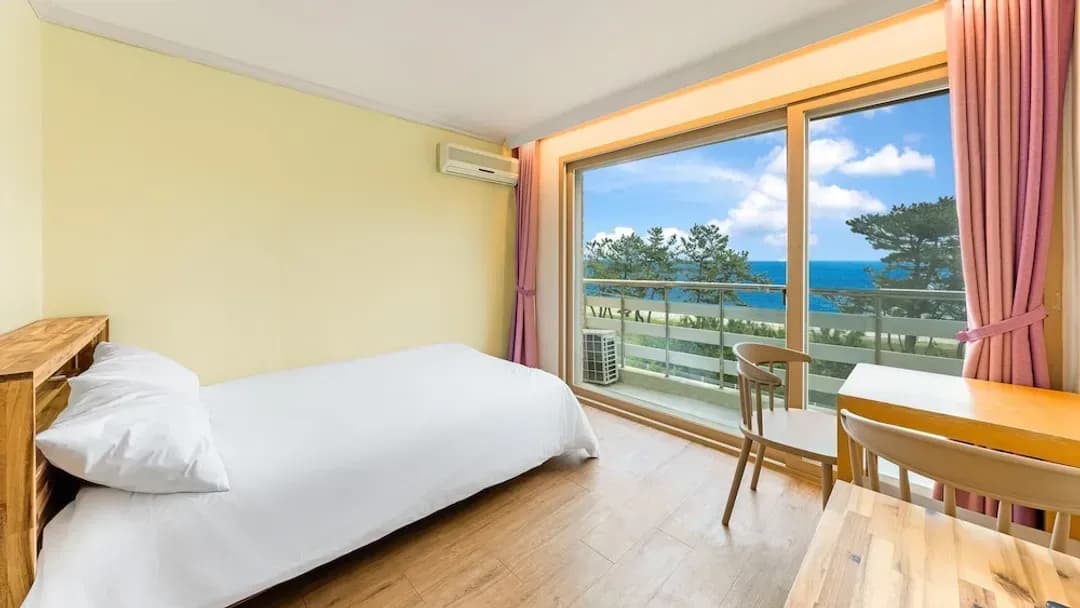 江原道-Gangneng Badapunggeong Pension