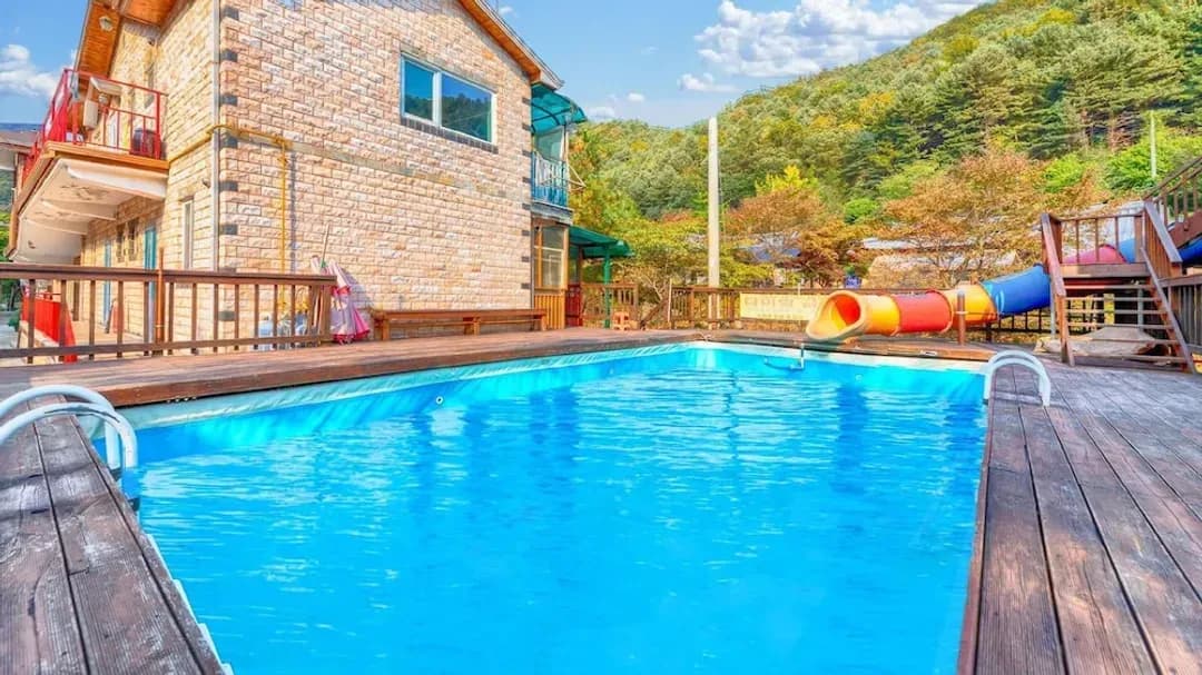 Gyeonggi-do-Gapyeong Rainbow Pension