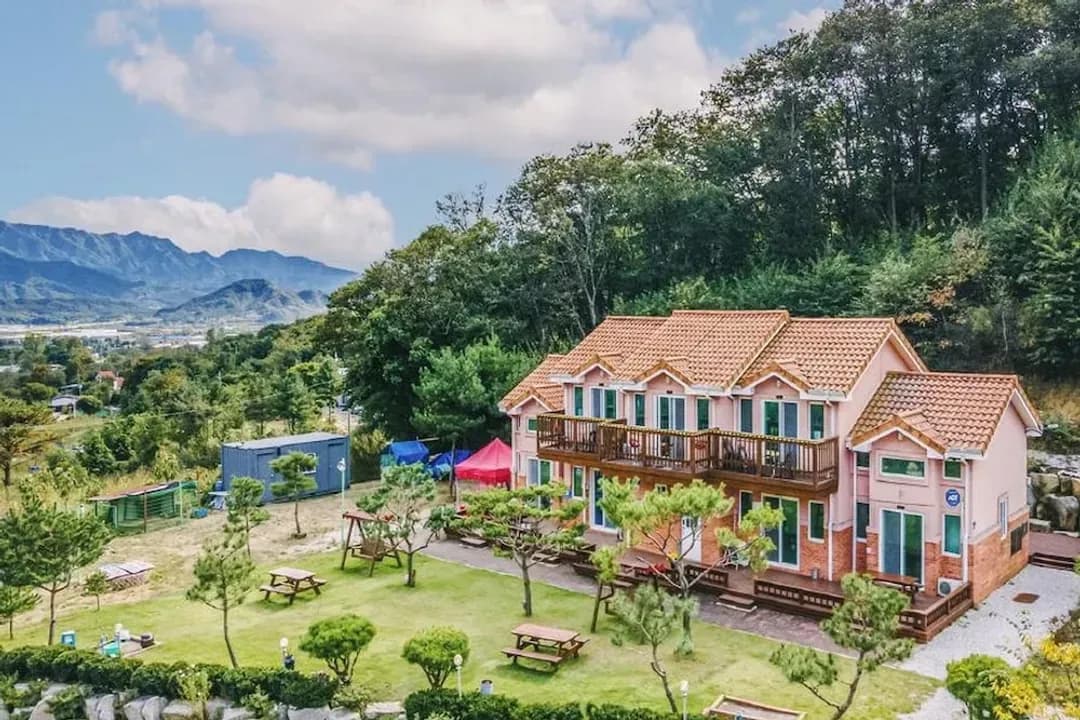 Gyeonggi-do-Pocheon Swimpyo Pension