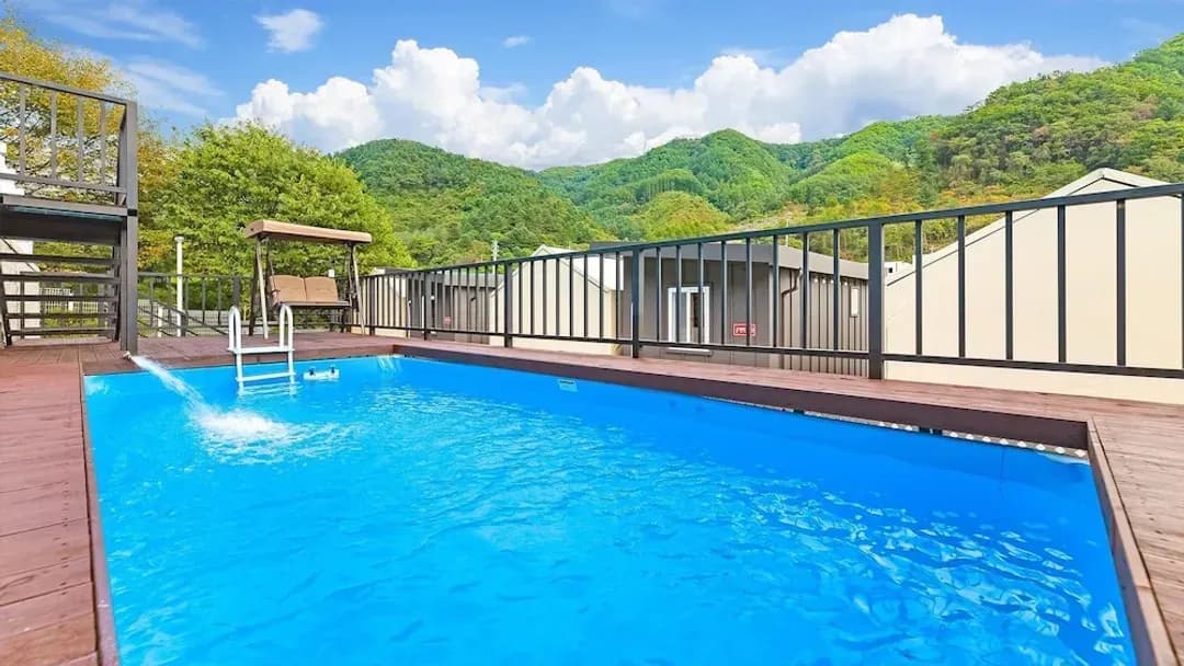 Gyeonggi-do-Gapyeong Ddobagi Pet & Spa Glamping