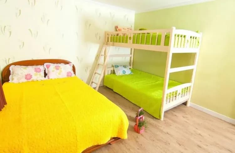 Children's theme room