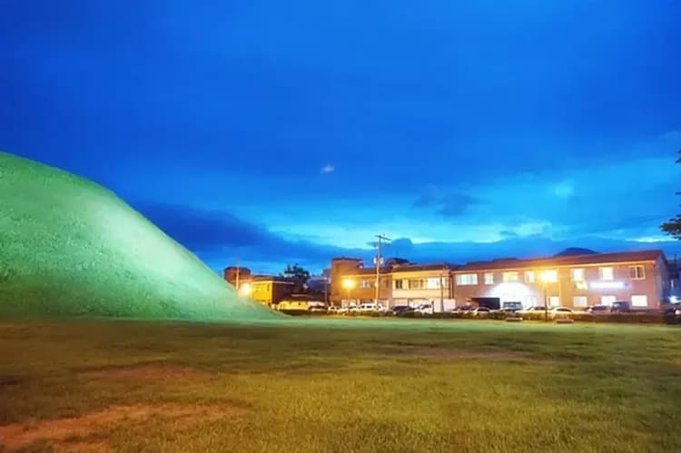 Front of property - evening/night