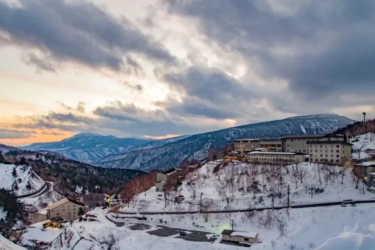 【主題旅遊】FUN_SKI滑雪趣－群馬萬座高原滑雪五日