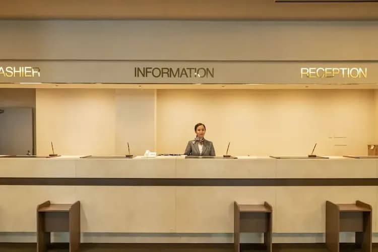 Check-in/check-out kiosk