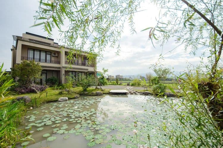 Dragonfly Ya 茿 garden bed and breakfast-1