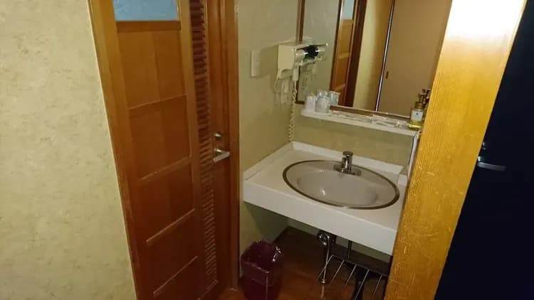 Room amenity