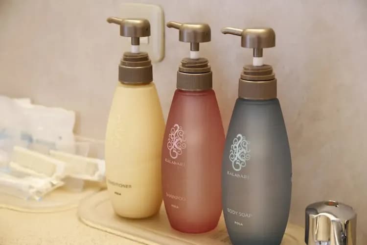 Bathroom amenities