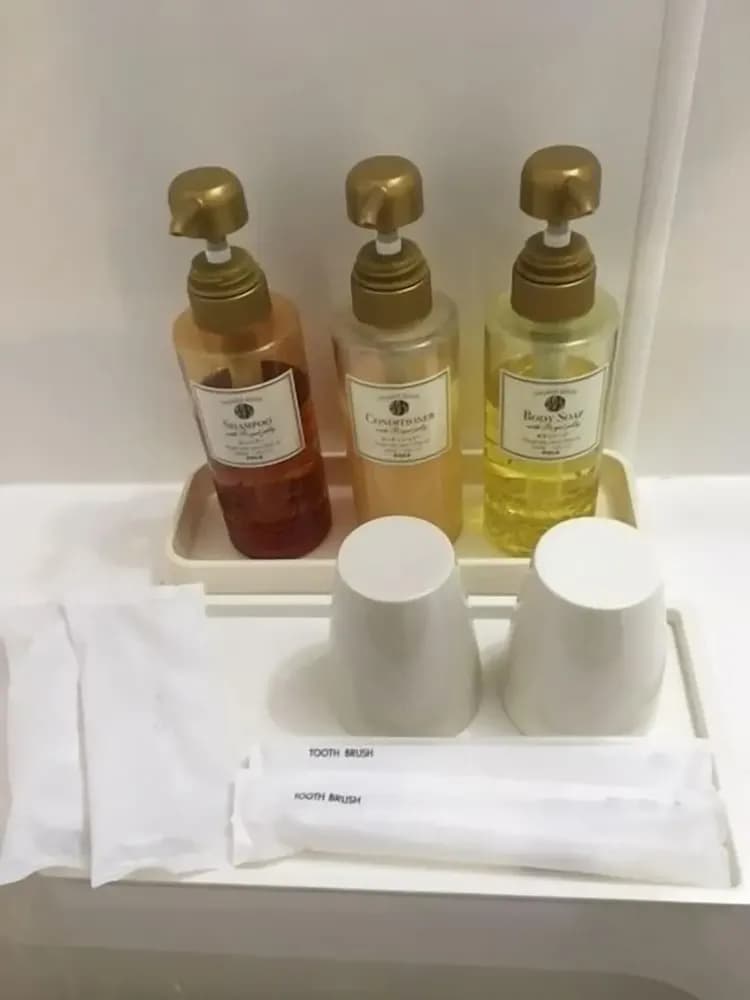 Bathroom amenities