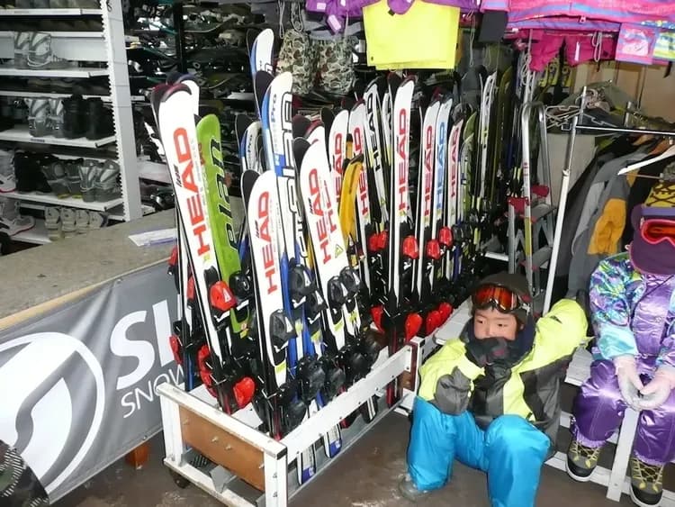 Snow and ski sports