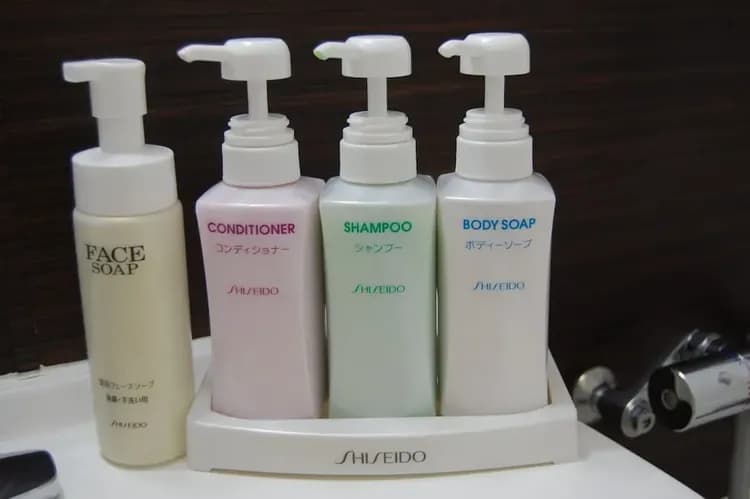 Bathroom amenities