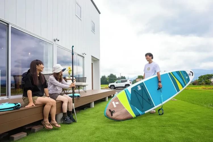 Surfing/boogie boarding