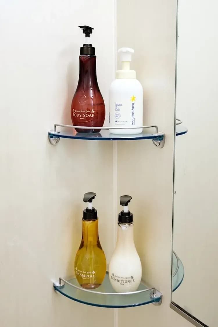 Bathroom amenities