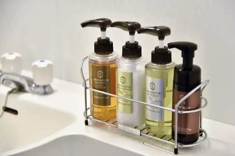 Bathroom amenities