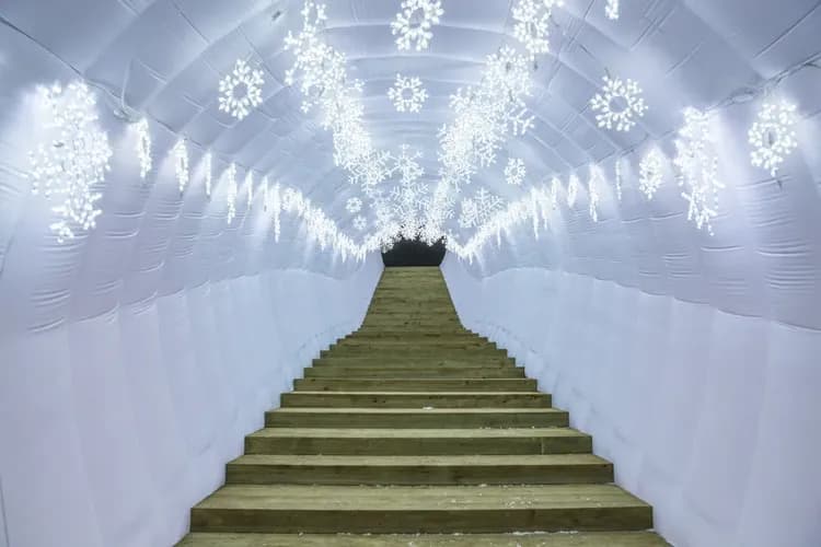 【首爾出發】洪川大明SONO滑雪度假村-冰雪樂園一天團｜趣味雪橇、冰球體驗-10