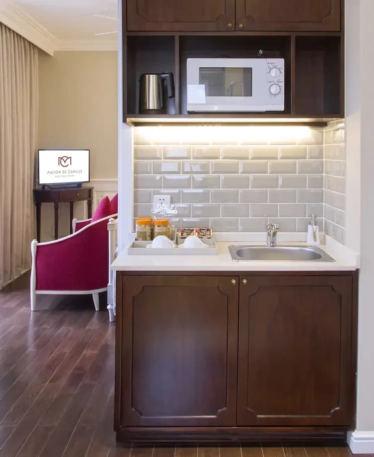 Private kitchenette