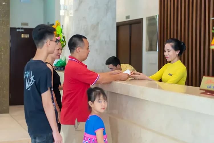 Check-in/check-out kiosk