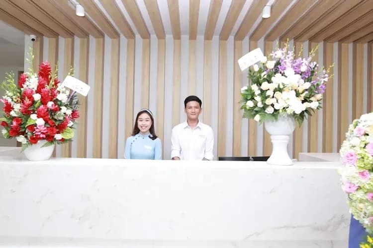 Check-in/check-out kiosk