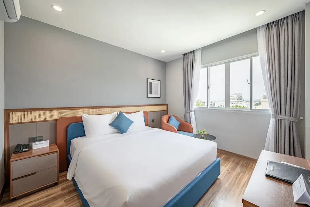 堅江省-TAHITI CENTRAL HOTEL