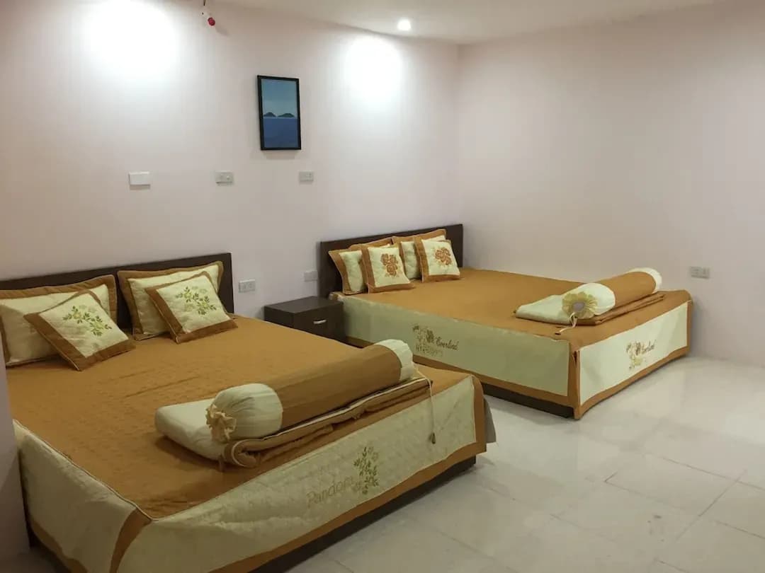 堅江省-B 住宿飯店